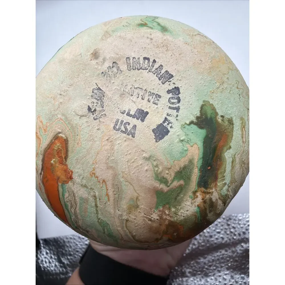 vintage nemadji pottery vase 5.5 In Tall Ozark Style